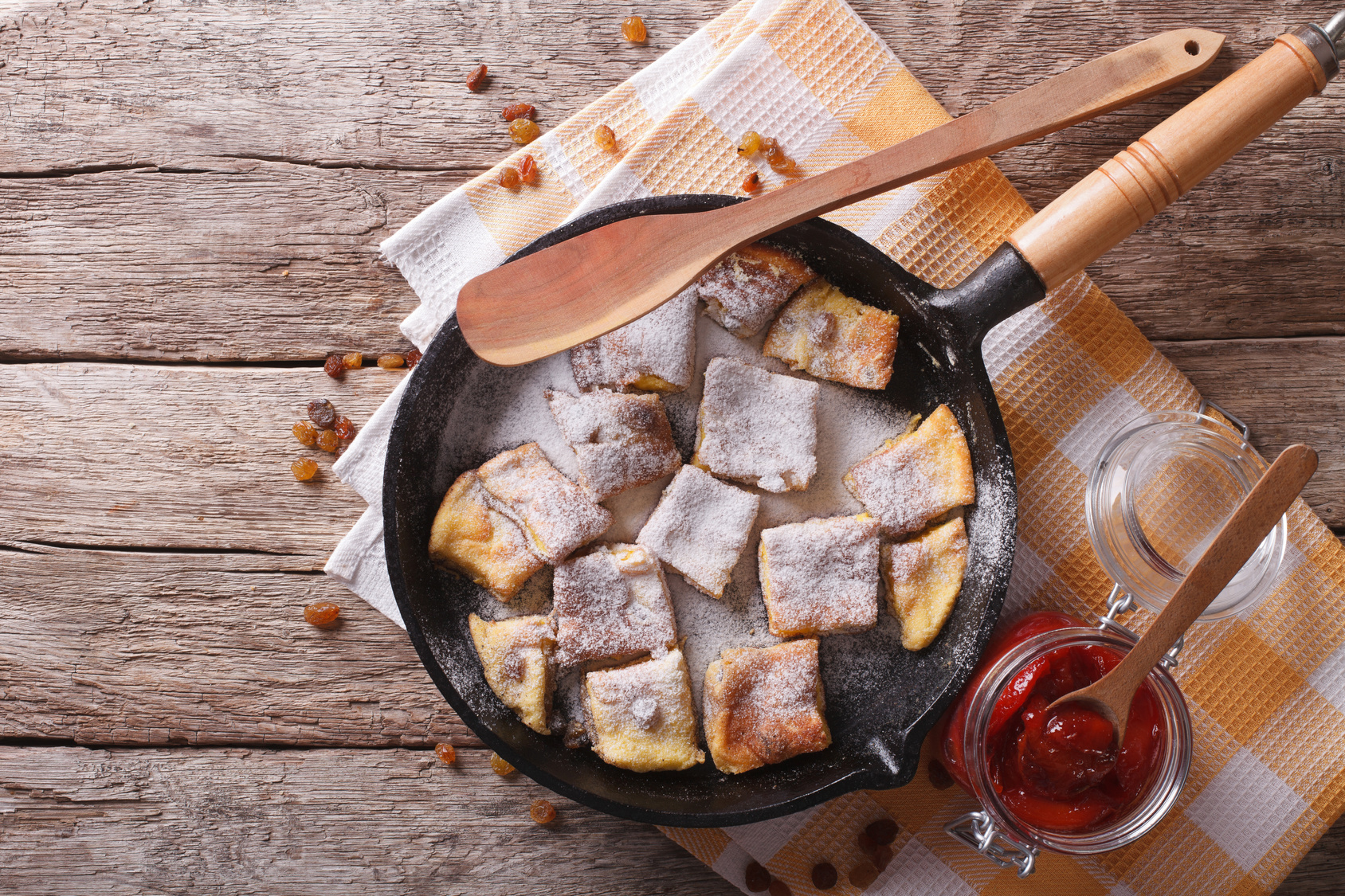 Frittata con marmellata di ciliegie