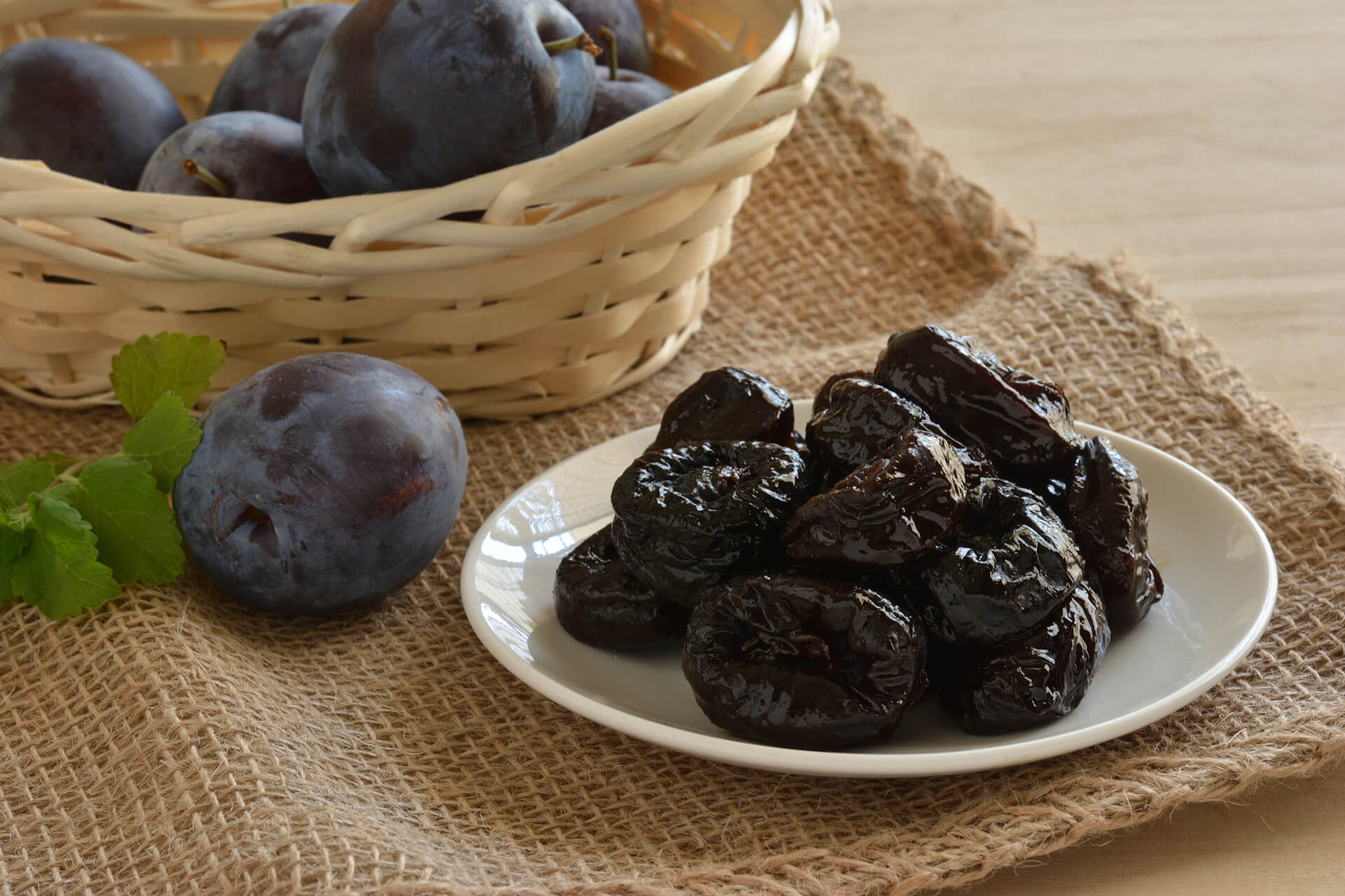 Prugne Secche Propriet E Benefici Di Un Piccolo Frutto Valfrutta 