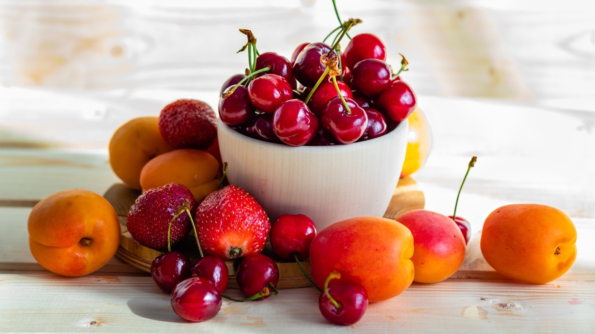 Frutta di stagione a giugno: cosa scegliere e come usarla